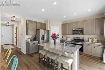 10482 Rolling Peaks Drive, Peyton, CO 80831 - Photo 8