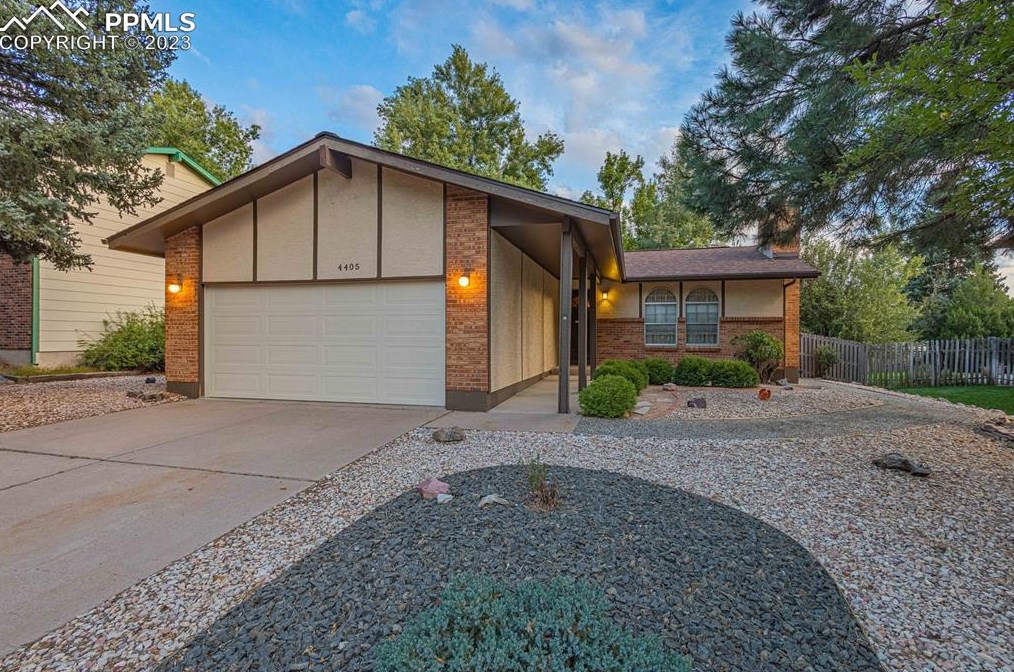 4405 Valencia Cir, Colorado Springs, CO 80917-3114