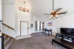 9112 Chieftan Dr, Colorado Springs, CO 80925 - Photo 4