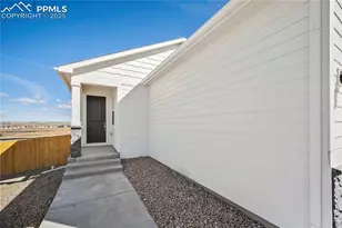 11844 Lost Peak Ln, Colorado Springs, CO 80925 - Photo 4