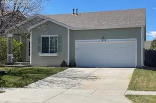 7258 Bonnie Brae Ln, Colorado Springs, CO 80922 - Photo 4