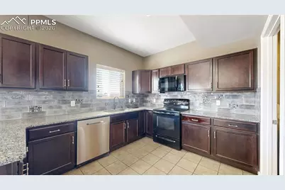 980 W El Nido Drive, Pueblo, CO 81007 - Photo 10