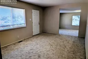 706 Manitoba Dr, Colorado Springs, CO 80910 - Photo 4