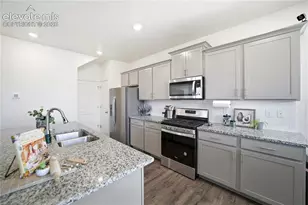 10152 Castor Dr, Colorado Springs, CO 80925 - Photo 16