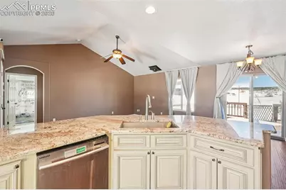 573 Empire Road, Florissant, CO 80816 - Photo 16