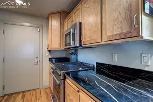 105 Aberdeen Bluff, Pueblo, CO 81004 - Photo 4