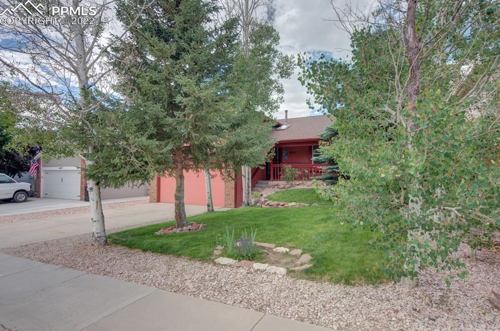 6445 Fall River Dr, Colorado Springs, CO 80918-4843