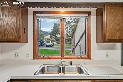 360 Blue Windsor Lane, Colorado Springs, CO 80906 - Photo 12