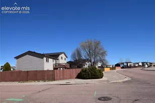 8105 Sedgewick Dr, Colorado Springs, CO 80925 - Photo 44
