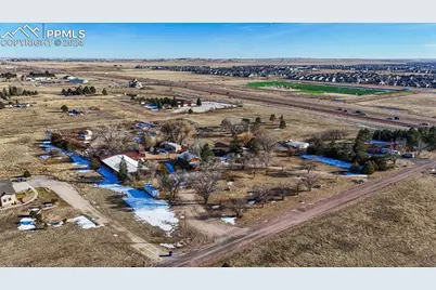 7615 Maverick Road, Colorado Springs, CO 80908 - Photo 10