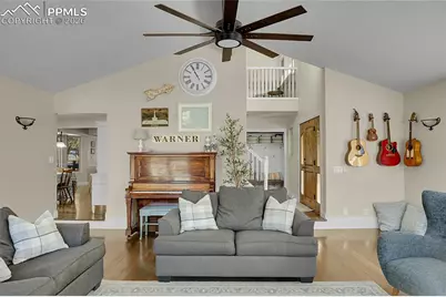 17350 Goshawk Road, Colorado Springs, CO 80908 - Photo 10