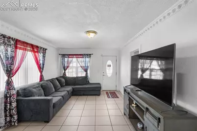 2034 E 11th Street, Pueblo, CO 81001 - Photo 8