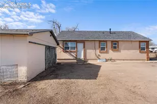 2034 E 11th St, Pueblo, CO 81001 - Photo 26