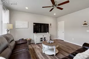 8101 Goldenray Pl, Colorado Springs, CO 80908 - Photo 8