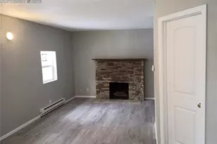 225 Willow St, Colorado Springs, CO 80903 - Photo 2