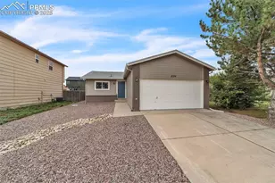 2124 Bent Tree Ln, Fountain, CO 80817 - Photo 2