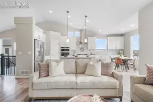 2573 Lakes Edge Dr, Monument, CO 80132 - Photo 6