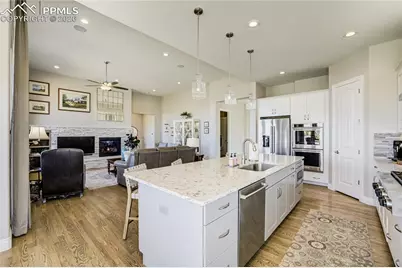 17480 Pond View Place, Colorado Springs, CO 80908 - Photo 4