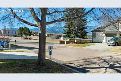 4529 Castlepoint Drive, Colorado Springs, CO 80917 - Photo 2