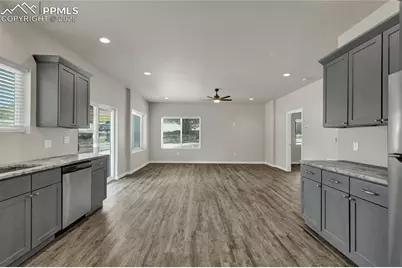 1422 Acacia Drive, Colorado Springs, CO 80907 - Photo 2