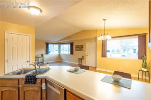 961 Columbine Ave, Colorado Springs, CO 80904 - Photo 10