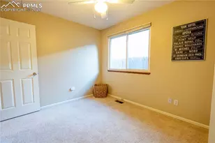 961 Columbine Ave, Colorado Springs, CO 80904 - Photo 32