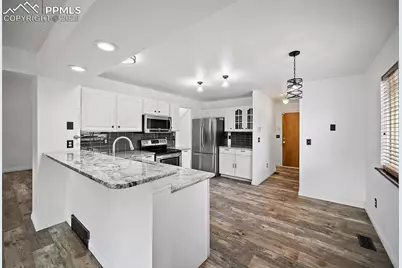 6185 Hearth Court, Colorado Springs, CO 80922 - Photo 18