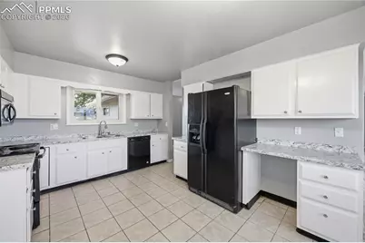 1014 Fosdick Drive, Colorado Springs, CO 80909 - Photo 14