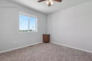6414 Mountain Dale Dr, Colorado Springs, CO 80927 - Photo 16