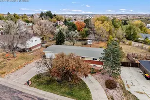 609 Crestridge Ave, Colorado Springs, CO 80906 - Photo 4