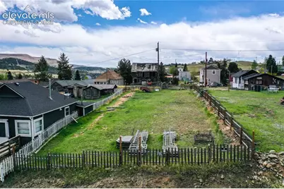 214 W Carr Avenue, Cripple Creek, CO 80813 - Photo 2