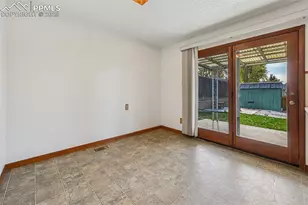 323 Maplewood Dr, Colorado Springs, CO 80907 - Photo 8