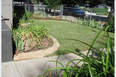 1015 E Moreno Avenue, Colorado Springs, CO 80903 - Photo 4