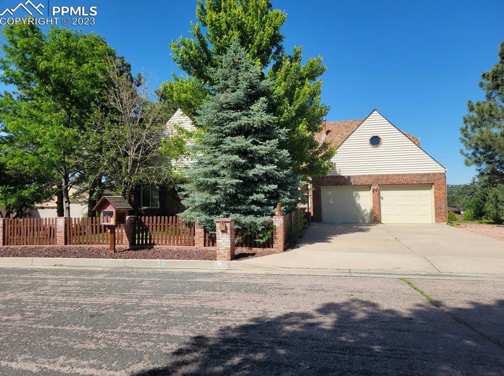 2608 Northridge Dr, Colorado Springs, CO 80918-4318