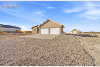 1169 E Canary Drive, Pueblo, CO 81007 - Photo 4