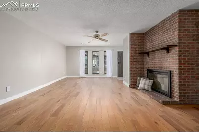 406 Valley Hi Circle #B, Colorado Springs, CO 80910 - Photo 8