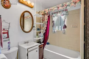 997 Wells Fargo Cir, Jefferson, CO 80456 - Photo 16