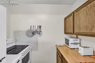 997 Wells Fargo Cir, Jefferson, CO 80456 - Photo 8