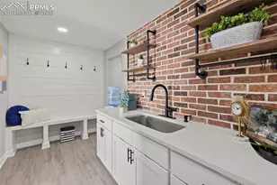 719 Bonfoy Ave, Colorado Springs, CO 80909 - Photo 4