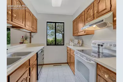 1146 Fontmore Road #A, Colorado Springs, CO 80904 - Photo 12