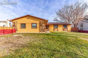 1115 Barr Ave, Canon City, CO 81212 - Photo 2