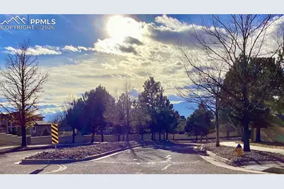 10083 Clovercrest Drive, Colorado Springs, CO 80920 - Photo 2