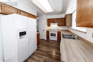 3450 Cedarhurst Way, Colorado Springs, CO 80918 - Photo 20