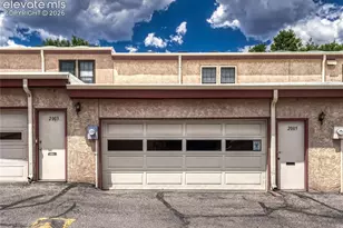 2005 Sussex Ln, Colorado Springs, CO 80909 - Photo 6