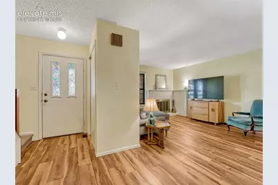 2005 Sussex Lane, Colorado Springs, CO 80909 - Photo 8
