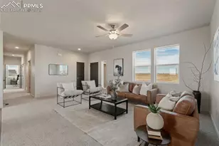 916 E Platteville Blvd, Pueblo, CO 81007 - Photo 6