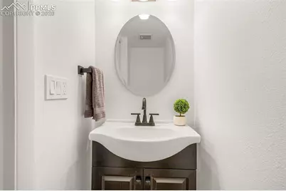2107 Mount Washington Avenue, Colorado Springs, CO 80906 - Photo 8