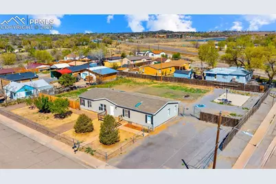 2519 E 10th Street, Pueblo, CO 81001 - Photo 32