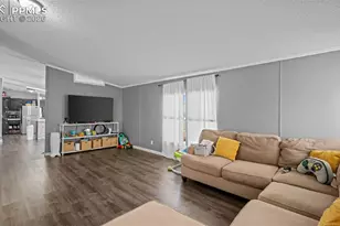 2519 E 10th St, Pueblo, CO 81001 - Photo 14