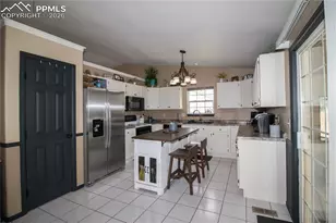 560 N Robinson Ave, Florence, CO 81226 - Photo 12